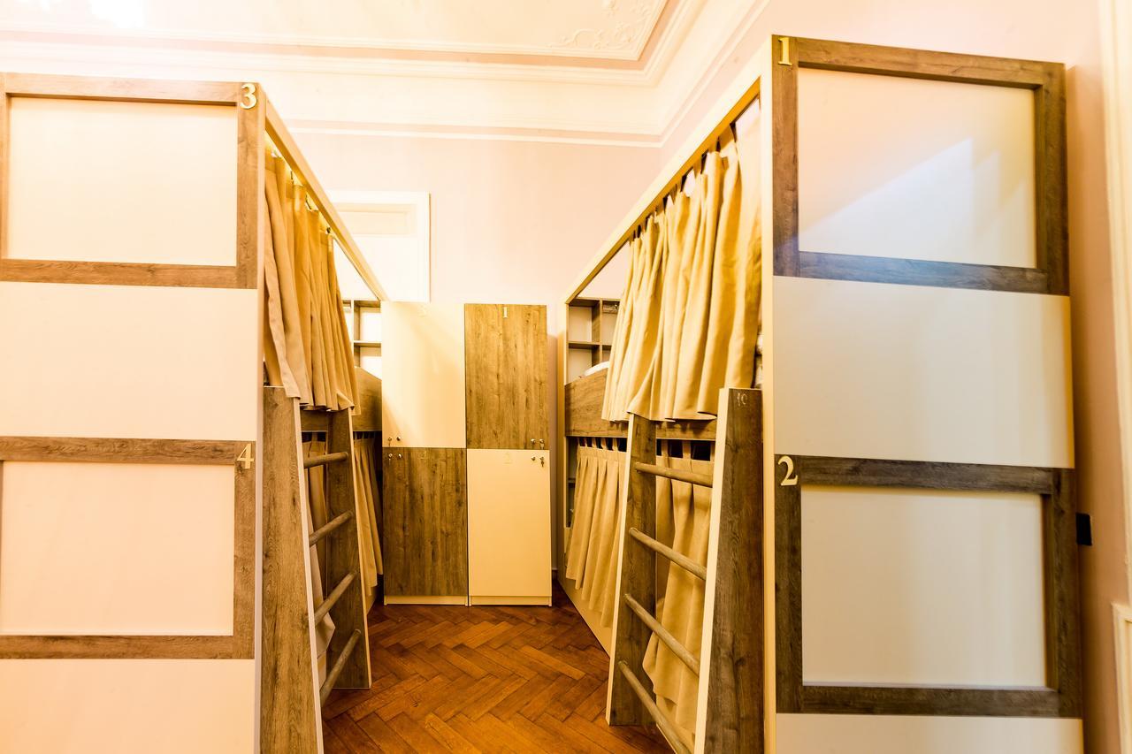 Khamsa Hostel Bakoe Buitenkant foto